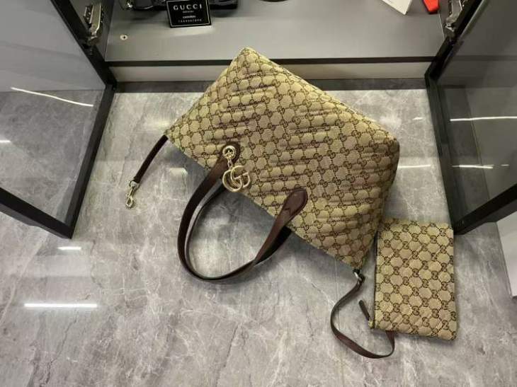 Picture of Gucci Handbags _SKUfw240694076fw